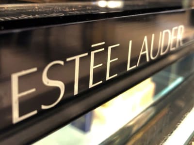 Estee Lauder Dituduh Menipu Pemegang Saham soal Dampak Pasar 'Daigou' China
