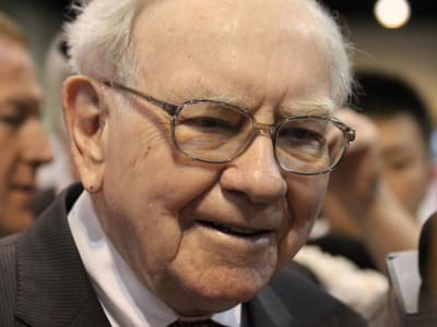 Menghadapi Gejolak Pasar: Nasihat Warren Buffett di Tengah Tarif Trump