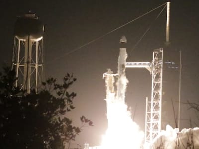 Empat Astronot Swasta Sukses Jalani Misi Orbit Polar Unik SpaceX