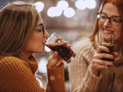 Coca-Cola atau PepsiCo: Siapa Lebih Baik untuk Investasi Saat Ini?