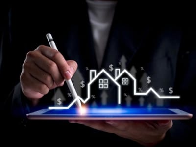 Scott Galloway: Mengapa Investasi Real Estate Terbaik untuk Kurangi Pajak