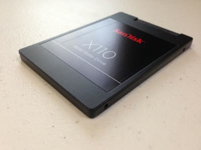 Sandisk Naik di Tengah Pasar Turun, Saham AI Jadi Pilihan Lebih Menjanjikan
