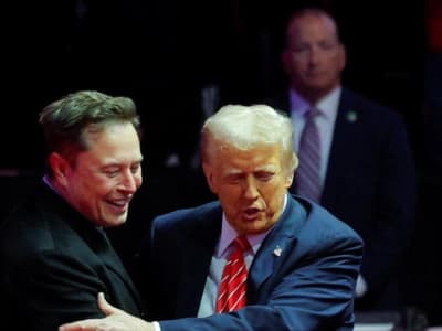 Saham Tesla Jatuh, Elon Musk Kritik Pedas Kebijakan Tarif Trump