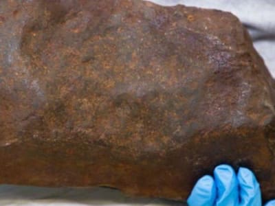 Penemuan Meteorit Langka Berusia Milyaran Tahun di Melbourne