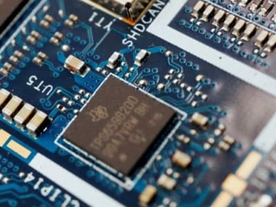 China Ubah Definisi Asal Chip untuk Perkuat Industri Lokal Lawan Tarif AS