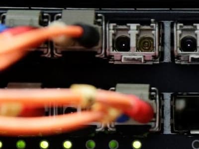 Ledakan AI dan Produksi Chip Picu Lonjakan Emisi Karbon Global 2024