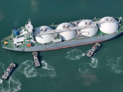 Harga LNG Asia Turun Terendah dalam Setahun Karena Perang Dagang dan Stok Tinggi