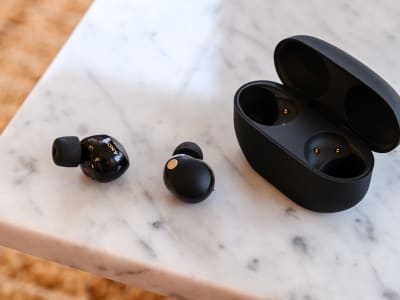 Earbud Sony WF-1000XM5 Diskon Besar, Kualitas Premium Harga Terjangkau