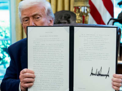 Trump Cabut Izin Keamanan Eks Pemimpin CISA dan Berlakukan Penyelidikan