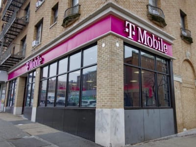 T-Mobile Kunci Harga Paket Seluler Selama 5 Tahun di Tengah Inflasi