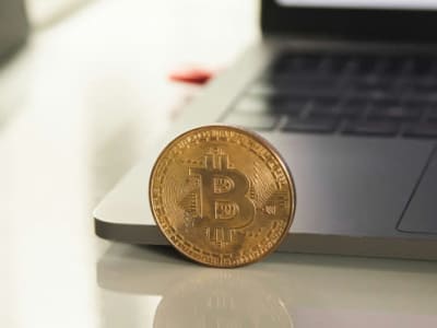 Bitcoin Tampilkan Ketahanan Layaknya Emas di Tengah Perang Dagang AS-China