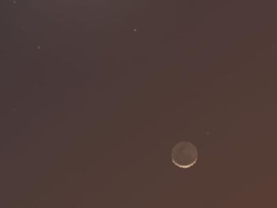 Fenomena Langit April 2025: Smiley Face Planeter dan Hujan Meteor
