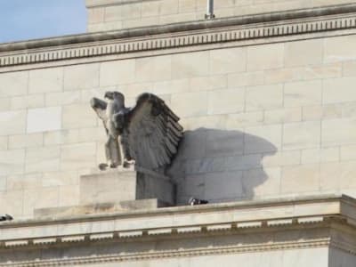 Federal Reserve Hapus Aturan Kripto, Bank AS Kini Kelola Risiko Sendiri