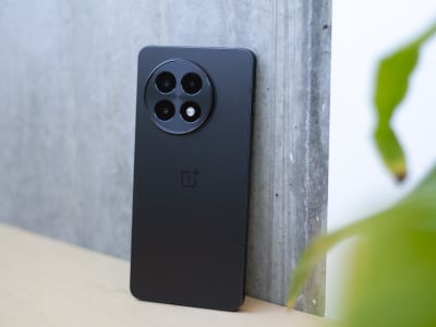 OnePlus 13R: Pilihan Tepat Untuk Baterai dan Layar, Tapi Kurang Fitur Penting