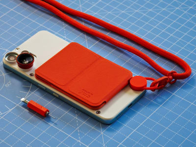 Nothing Phone 2 Pro Tawarkan Desain Modular dengan Banyak Aksesori Tapi Ada Masalah Kompatibilitas