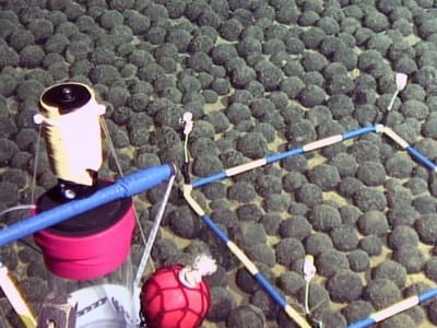 AS Dorong Penambangan Laut Dalam untuk Lawan Dominasi Mineral China