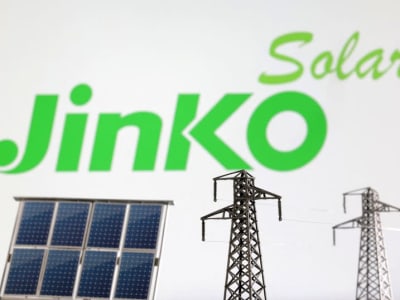 Perang Dagang AS Tekan Besar Industri Panel Surya Cina di 2024