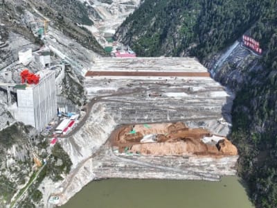 Bendungan Tertinggi Dunia di Sichuan Siap Hasilkan Listrik Tahun Ini