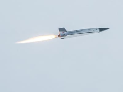 Northrop Grumman Uji IMU Canggih untuk Navigasi Tanpa GPS di Pesawat Hipersonik
