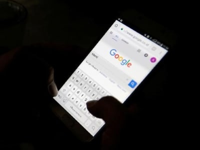 Gen Z Bosan Smartphone, Penjualan Feature Phone Naik Drastis di 2024