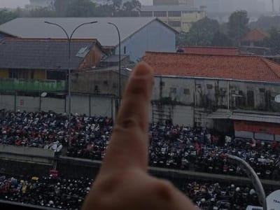 Waspadai Cuaca Ekstrem di Masa Pancaroba April-Juni 2025 di Indonesia