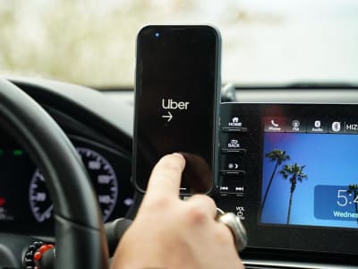 Uber Hadirkan Fitur Baru Hemat Biaya untuk Transportasi dan Belanja Harian