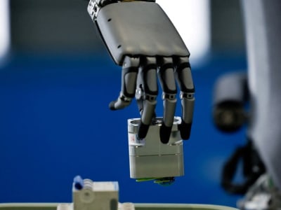 Produksi Robot Industri China Melonjak Tajam Didukung Tren Robot Humanoid