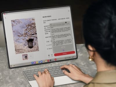 Huawei Kenalkan Laptop Lipat dan MateBook Pro dengan Sistem Operasi Huawei Sendiri