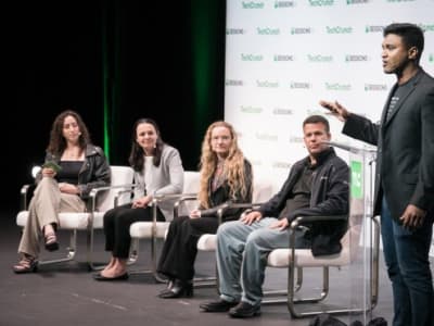 Startup AI Lakukan Pitch Singkat di TechCrunch Sessions: AI untuk Raih Investasi