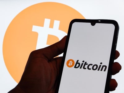 Bitcoin Melonjak Tembus Rekor, Perusahaan Mulai Tambah Cadangan Kripto