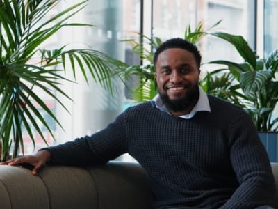 Definely: Solusi AI Memudahkan Pengacara Menangani Kontrak Rumit