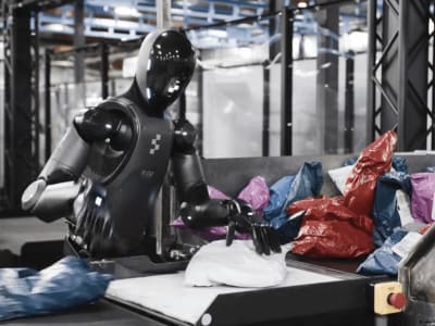 Robot Humanoid Figure AI Tingkatkan Kecepatan dan Akurasi Sortir Paket di Gudang