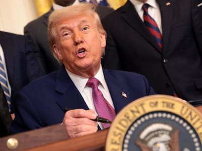 Trump dan Pejabat Senior Menginvestasikan Jutaan Dolar di Cryptocurrency