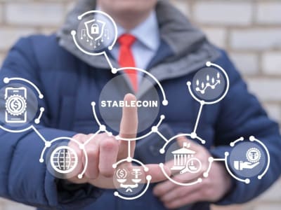 Hong Kong Jadi Uji Coba Stablecoin Yuan, Tapi Tantangan Ekonomi China Masih Besar
