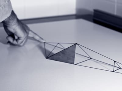 Tetrahedron Monostabil: Terobosan Matematika dan Rekayasa Modern