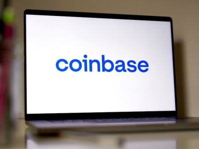 Saham Coinbase Capai Rekor Tertinggi Berkat Regulasi dan Dukungan AS