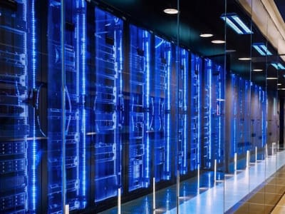 Mengapa AMD Lebih Menjanjikan Dibanding Arista dalam Pertarungan Saham AI
