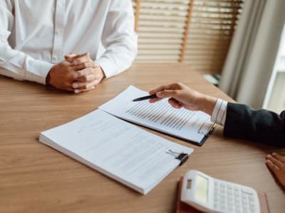 Cowbell dan Zurich Luncurkan Asuransi Multi-Garis Inovatif untuk UKM