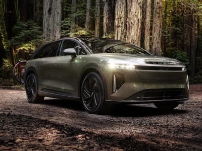 Mengapa Sebaiknya Tunggu Dulu Sebelum Membeli Saham Lucid Group