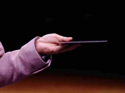 Honor Luncurkan Magic V5, Ponsel Lipat Tertipis dengan Kecerdasan Buatan Canggih