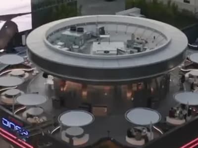 Elon Musk Luncurkan Tesla Diner Hadapi Penurunan Bisnis Mobil Listrik