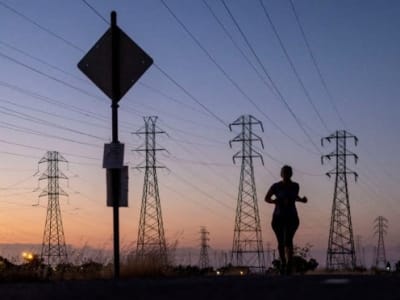 AS Tertinggal dari Cina dalam Kapasitas Energi, Tantangan untuk AI