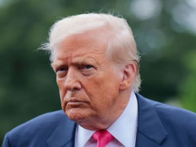 Rencana Aksi AI Trump: Deregulasi, Infrastruktur Besar, dan Persaingan dengan China
