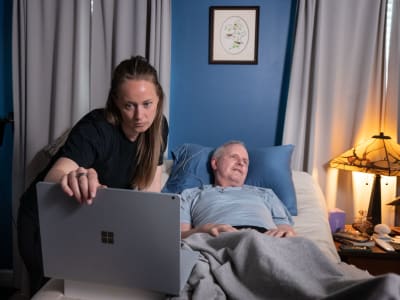 Teknologi Brain-Computer Interface Minim Invasif Pulihkan Kemandirian Penderita ALS