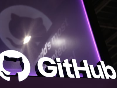 GitHub Copilot dan Persaingan Ketat di Pasar Alat Coding AI 2024