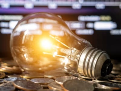 Trump Buka Pintu Investasi Kripto untuk Dana Pensiun, XRP Melonjak