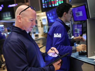 Pasar Saham Melonjak Setelah Federal Reserve Isyaratkan Pemangkasan Suku Bunga