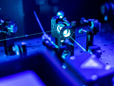 Quantum Computing Fotonik: Teknologi Murah yang Bisa Ubah AI dan Masa Depan Komputer