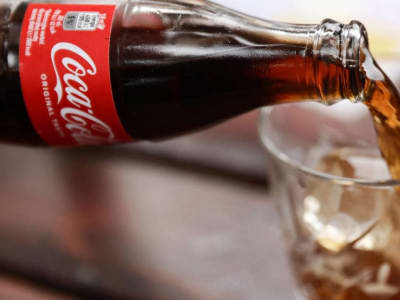 Coca-Cola Pertimbangkan Jual Costa Coffee Akibat Penurunan Bisnis Kopi