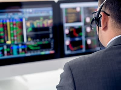 Bitcoin dan Cronos: Pergerakan Pasar Menjelang Akhir Agustus dan Peluang Besar